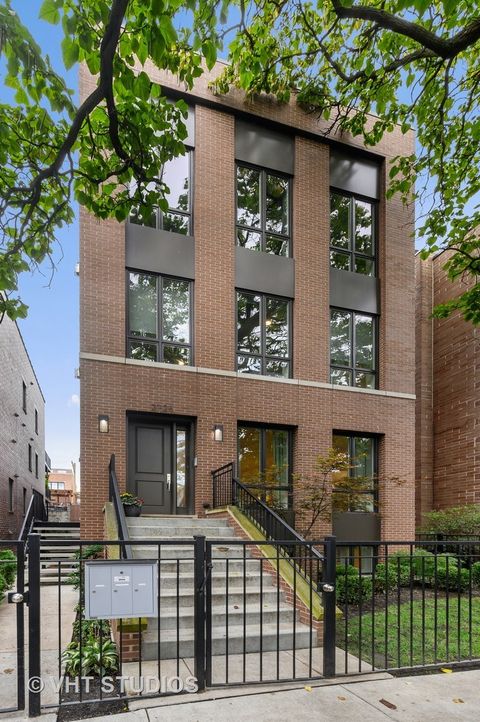 2725 N Wilton Avenue 3 Chicago IL 60614