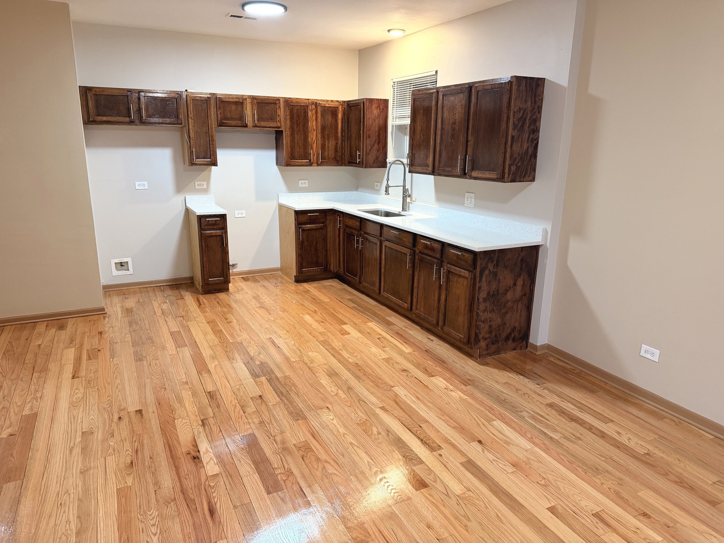 1632 S Saint Louis Avenue