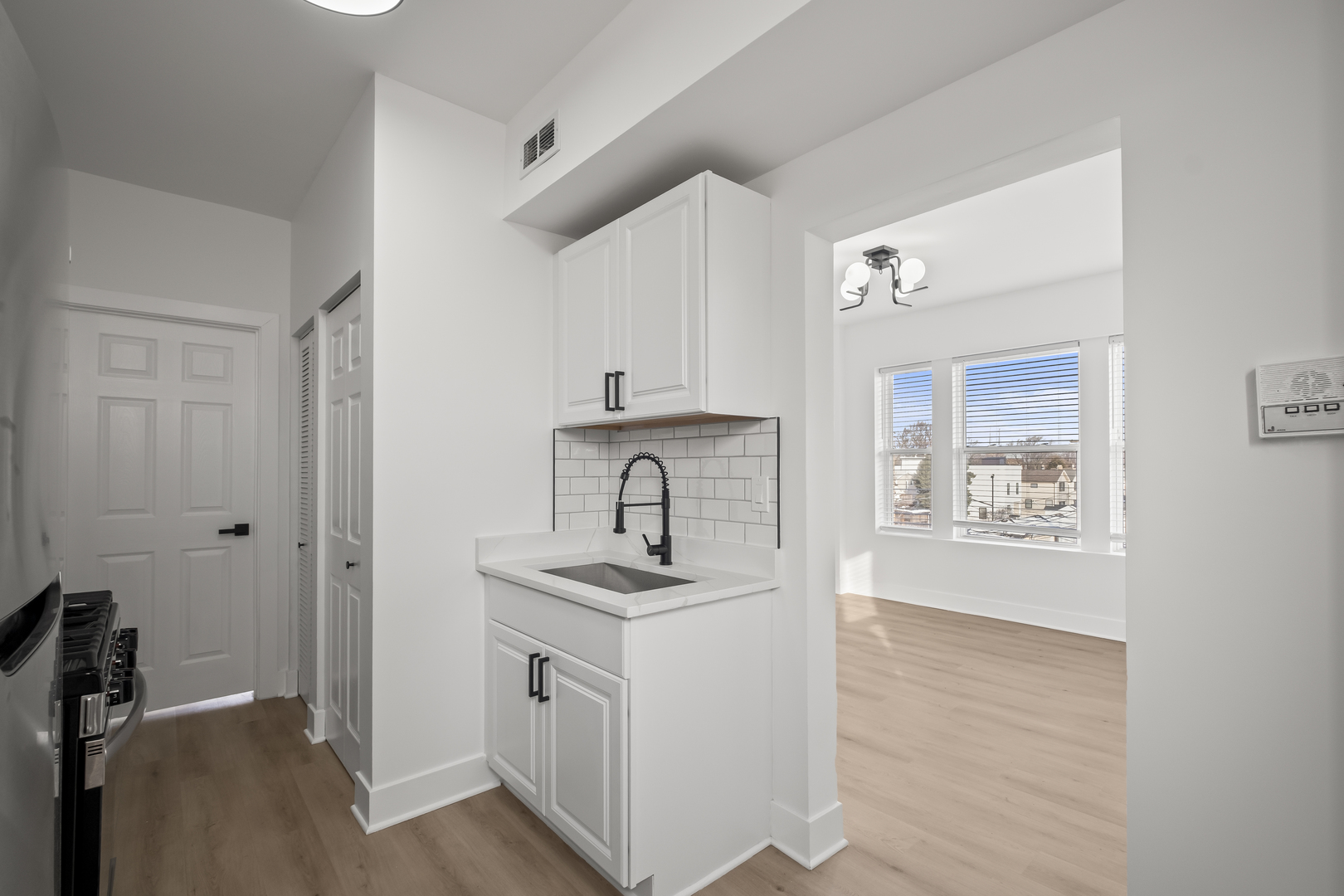 3049 W Berteau Avenue 3