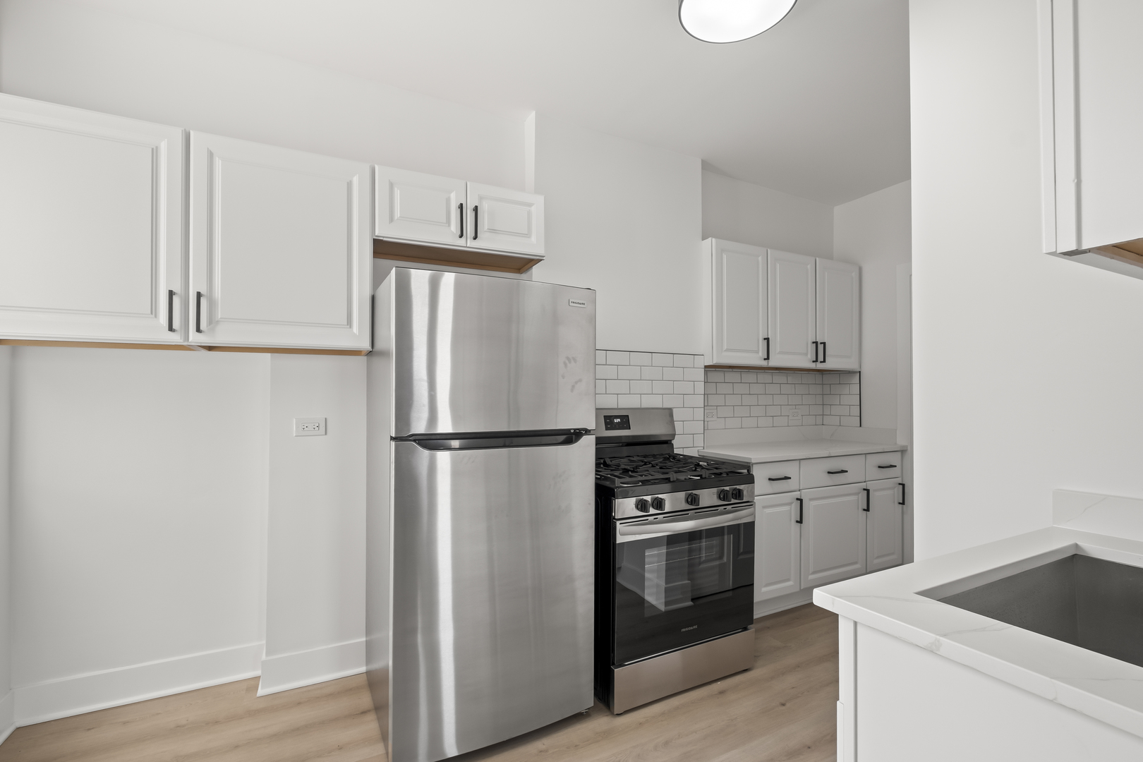 3049 W Berteau Avenue 3