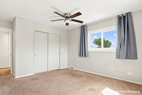 Tiny photo for 102 Lakeview Avenue, Fox Lake, IL 60020 (MLS # 12679571)