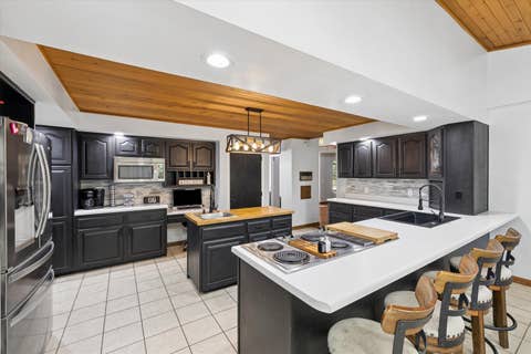 Tiny photo for 4429 Belle Avenue, Davenport, IA 52807 (MLS # 12716469)