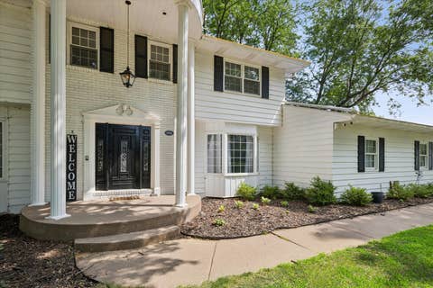 Tiny photo for 4429 Belle Avenue, Davenport, IA 52807 (MLS # 12716469)