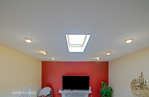 Tiny photo for 233 Lakeview Lane, Bloomingdale, IL 60108 (MLS # 12579354)