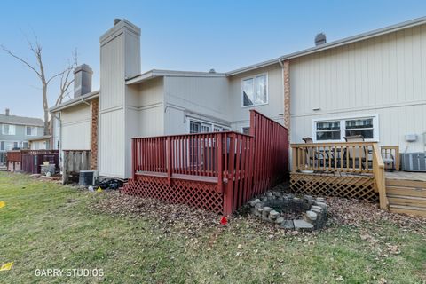 Tiny photo for 233 Lakeview Lane, Bloomingdale, IL 60108 (MLS # 12579354)
