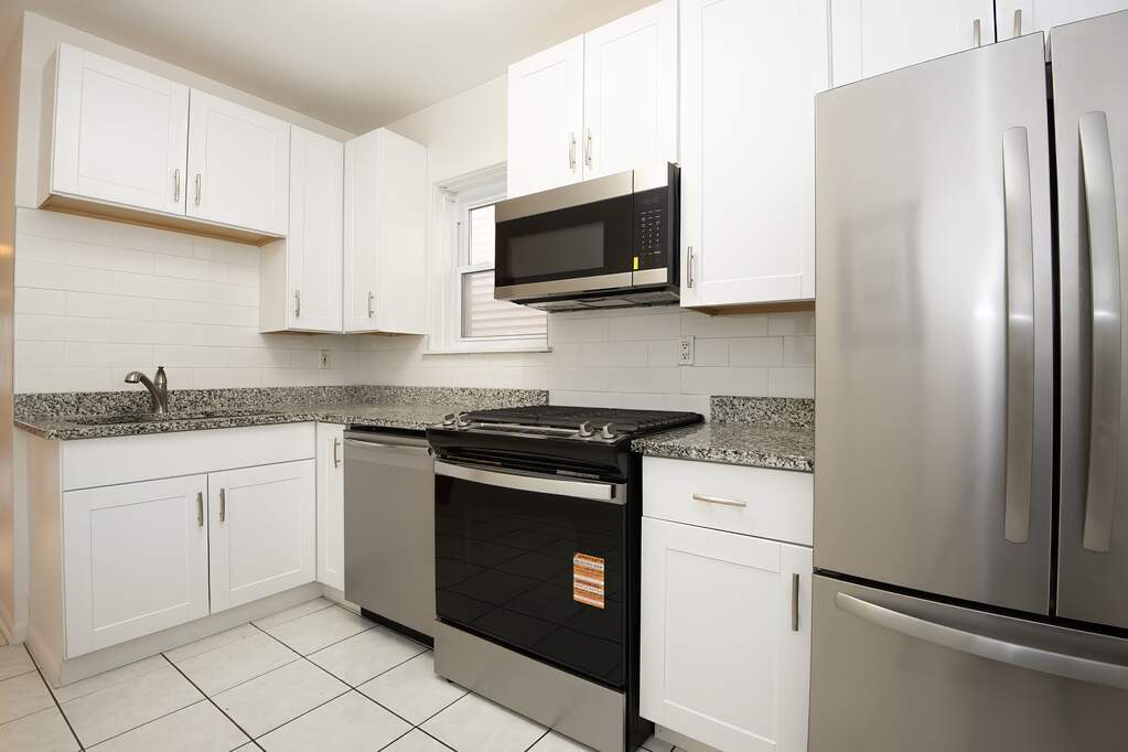 3834 N Hermitage Avenue 1