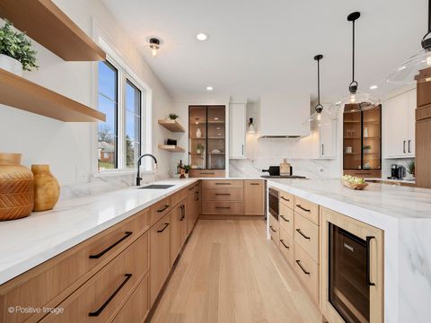 Tiny photo for Willow Springs, IL 60480 (MLS # 12579704)