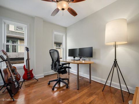 Tiny photo for 709 S Oak Park Avenue, Oak Park, IL 60304 (MLS # 12573413)