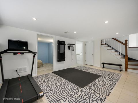 Tiny photo for 709 S Oak Park Avenue, Oak Park, IL 60304 (MLS # 12573413)