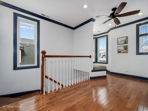 Tiny photo for 709 S Oak Park Avenue, Oak Park, IL 60304 (MLS # 12573413)