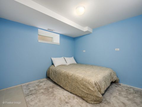 Tiny photo for 709 S Oak Park Avenue, Oak Park, IL 60304 (MLS # 12573413)