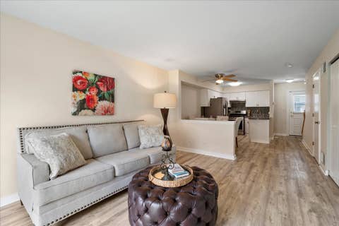 Tiny photo for 238 N Walnut Street, Bensenville, IL 60106 (MLS # 12727635)