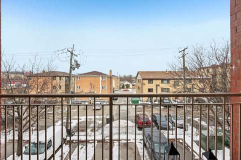 Tiny photo for 9864 LELAND Avenue #309, Schiller Park, IL 60176 (MLS # 12531446)