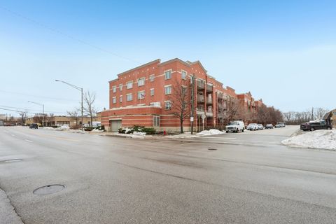 Tiny photo for 9864 LELAND Avenue #309, Schiller Park, IL 60176 (MLS # 12531446)