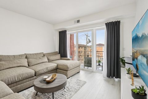 Tiny photo for 9864 LELAND Avenue #309, Schiller Park, IL 60176 (MLS # 12531446)