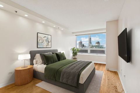 Tiny photo for 512 N MCCLURG Court #3912, Chicago, IL 60611 (MLS # 12498561)