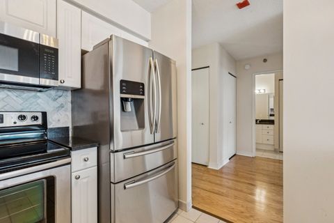 Tiny photo for 512 N MCCLURG Court #3912, Chicago, IL 60611 (MLS # 12498561)