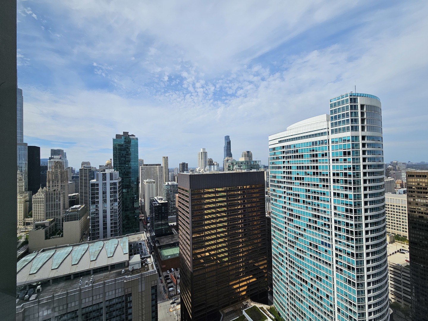 Chicago, Illinois 60611, United States, 1 Bedroom Bedrooms, ,1 BathroomBathrooms,Residential,Active,231538