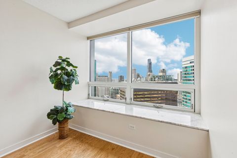 Tiny photo for 512 N MCCLURG Court #3912, Chicago, IL 60611 (MLS # 12498561)