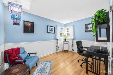 Tiny photo for 124 S Rosedale Avenue, Aurora, IL 60506 (MLS # 12589279)