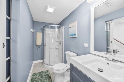 Tiny photo for 124 S Rosedale Avenue, Aurora, IL 60506 (MLS # 12589279)