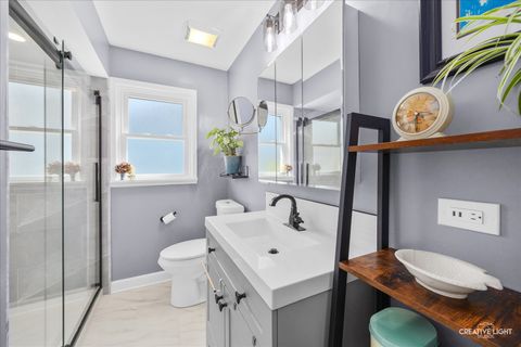 Tiny photo for 124 S Rosedale Avenue, Aurora, IL 60506 (MLS # 12589279)
