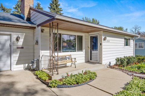 Tiny photo for 124 S Rosedale Avenue, Aurora, IL 60506 (MLS # 12589279)