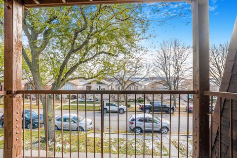 Tiny photo for 6728 W 64th Place #2B, Chicago, IL 60638 (MLS # 12572239)