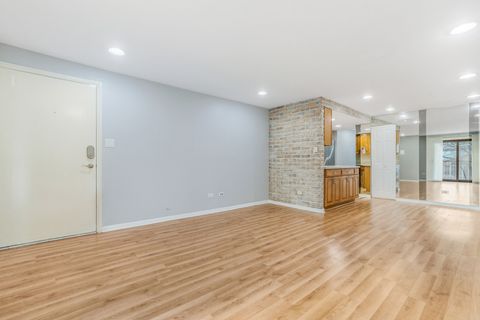 Tiny photo for 6728 W 64th Place #2B, Chicago, IL 60638 (MLS # 12572239)
