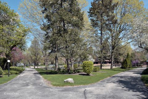 Tiny photo for Arlington Heights, IL 60005 (MLS # 12627105)