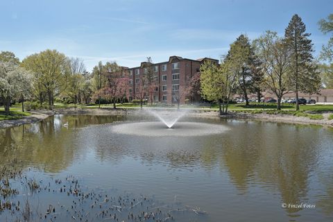 Tiny photo for Arlington Heights, IL 60005 (MLS # 12627105)