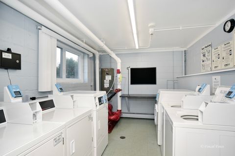 Tiny photo for Arlington Heights, IL 60005 (MLS # 12627105)