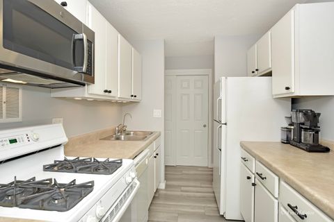 Tiny photo for Arlington Heights, IL 60005 (MLS # 12627105)