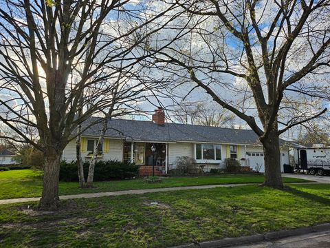 Tiny photo for 614 S Thomas Street, Gilman, IL 60938 (MLS # 12337563)