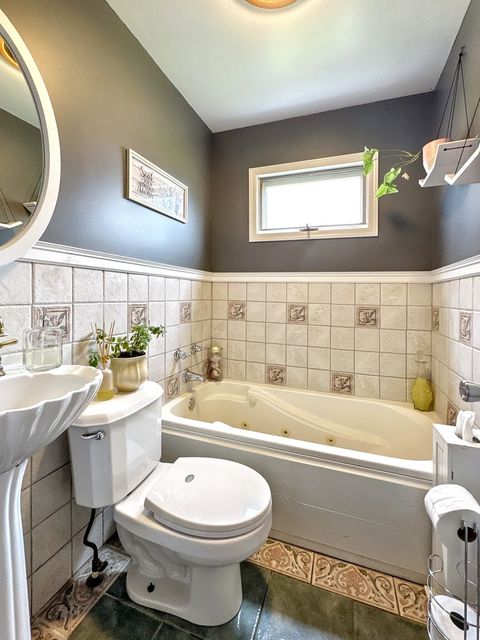 Tiny photo for 614 S Thomas Street, Gilman, IL 60938 (MLS # 12337563)