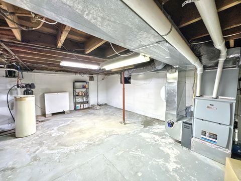 Tiny photo for 614 S Thomas Street, Gilman, IL 60938 (MLS # 12337563)