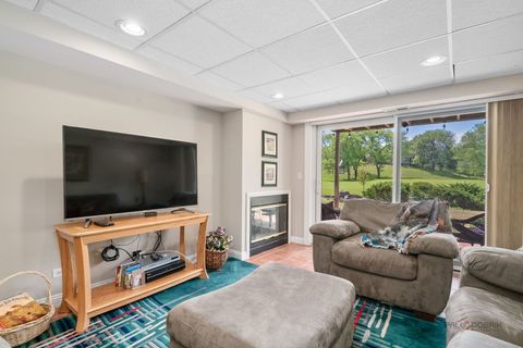Tiny photo for 525 WHITE OAK Lane #26525, Lake Barrington, IL 60010 (MLS # 12670377)