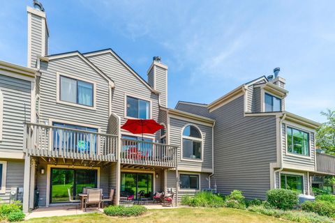 Tiny photo for 525 WHITE OAK Lane #26525, Lake Barrington, IL 60010 (MLS # 12670377)