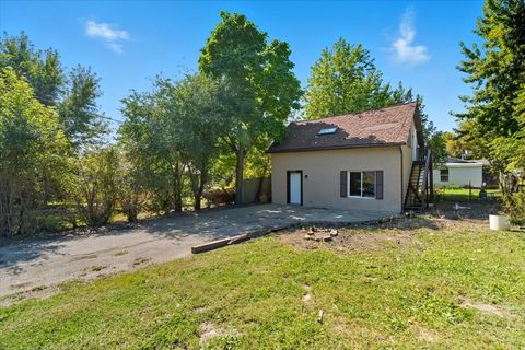 Tiny photo for 42432 N Lake Avenue, Antioch, IL 60002 (MLS # 12475021)