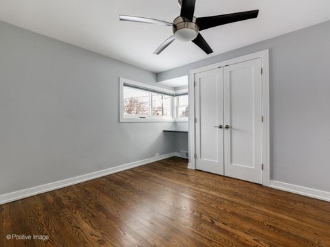 Tiny photo for 7225 N East Prairie Road, Lincolnwood, IL 60712 (MLS # 12550490)