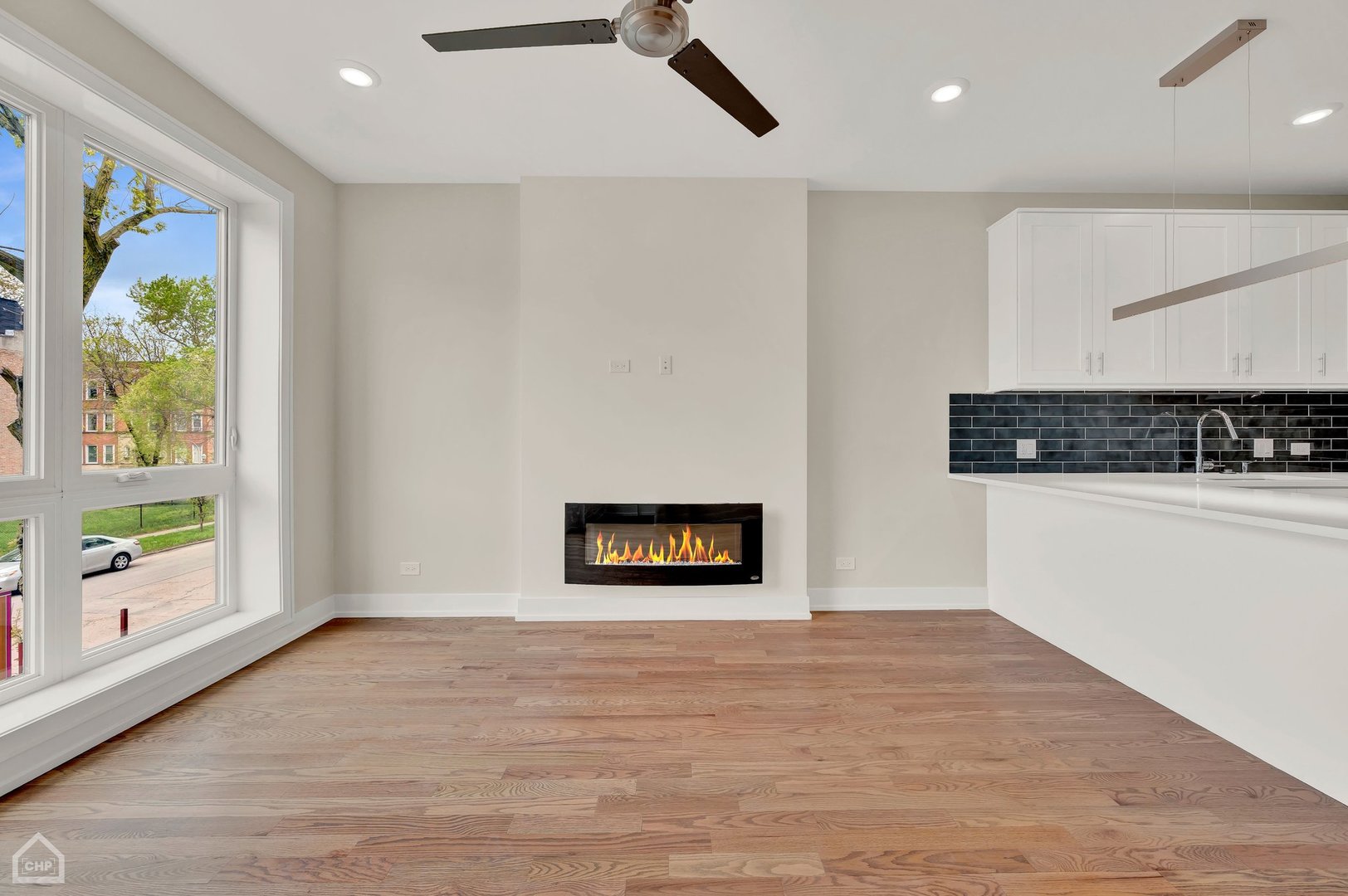 4607 S Saint Lawrence Avenue 2