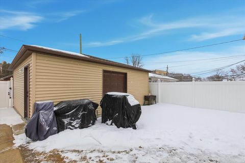 Tiny photo for 6264 W Peterson Avenue, Chicago, IL 60646 (MLS # 12554900)