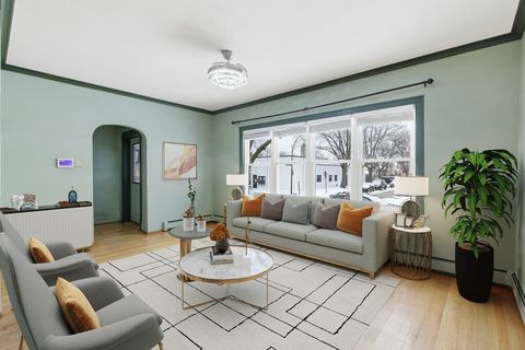 Tiny photo for 6264 W Peterson Avenue, Chicago, IL 60646 (MLS # 12554900)