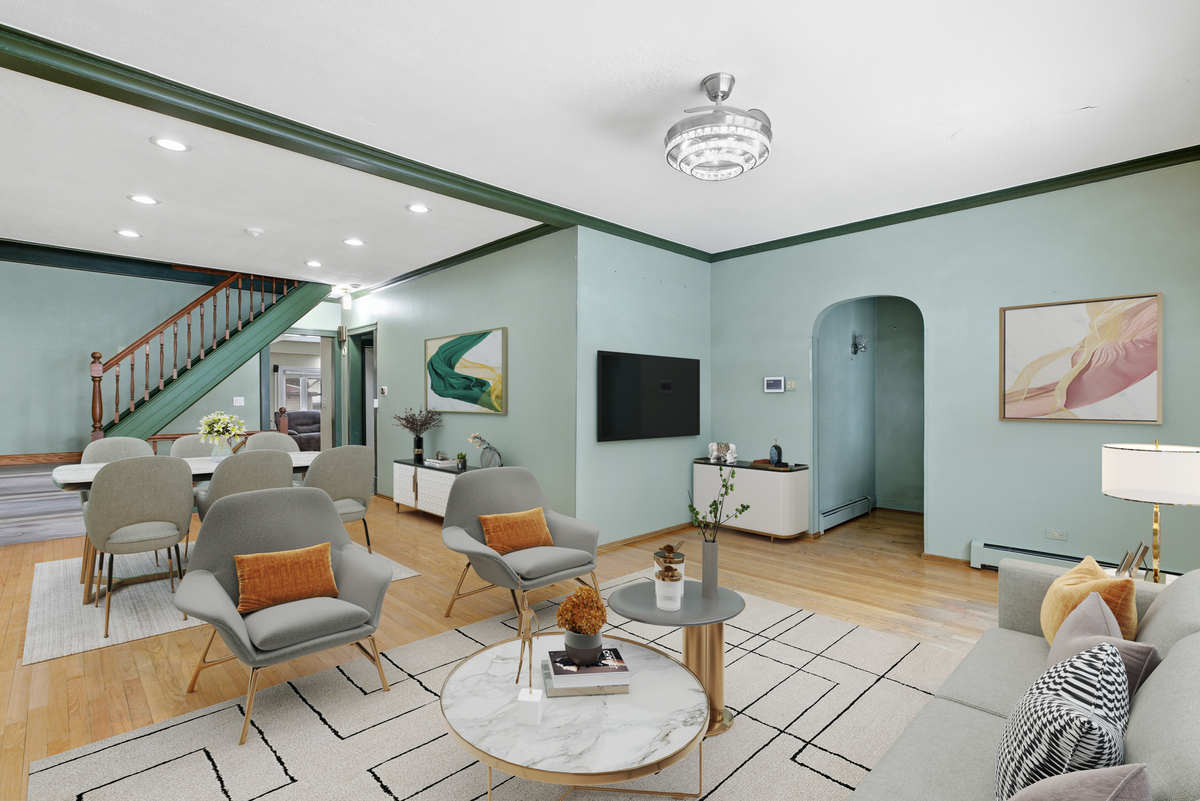 6264 W Peterson Avenue