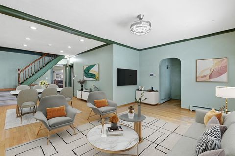 Tiny photo for 6264 W Peterson Avenue, Chicago, IL 60646 (MLS # 12554900)