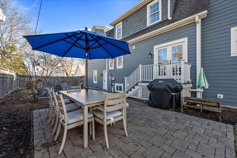 Tiny photo for 111 Park Avenue, Wilmette, IL 60091 (MLS # 12587622)