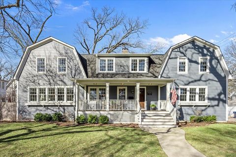 Photo of 111 Park Avenue, Wilmette, IL 60091 (MLS # 12587622)