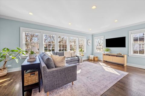 Tiny photo for 111 Park Avenue, Wilmette, IL 60091 (MLS # 12587622)