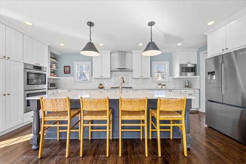 Tiny photo for 111 Park Avenue, Wilmette, IL 60091 (MLS # 12587622)