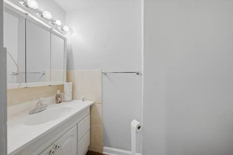 Tiny photo for 6950 S CREGIER Avenue #I, Chicago, IL 60649 (MLS # 12632142)